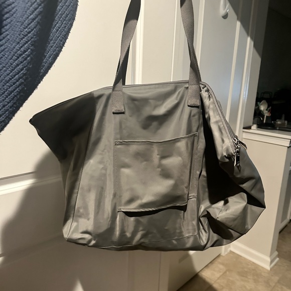 Tumi travel tote - Picture 3 of 3